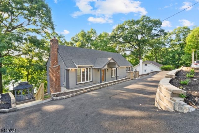 19 Cliffside Trl, Denville Twp., NJ 07834