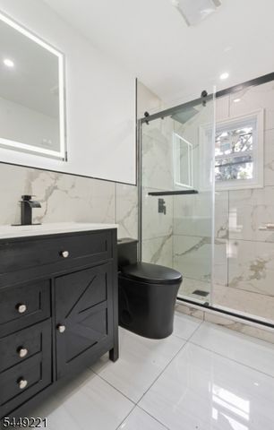 19 Cliffside Trl, Denville Twp., NJ 07834