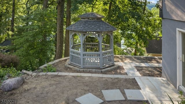 19 Cliffside Trl, Denville Twp., NJ 07834
