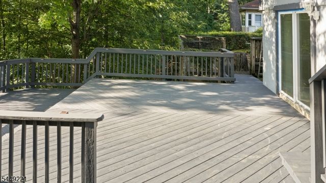 19 Cliffside Trl, Denville Twp., NJ 07834