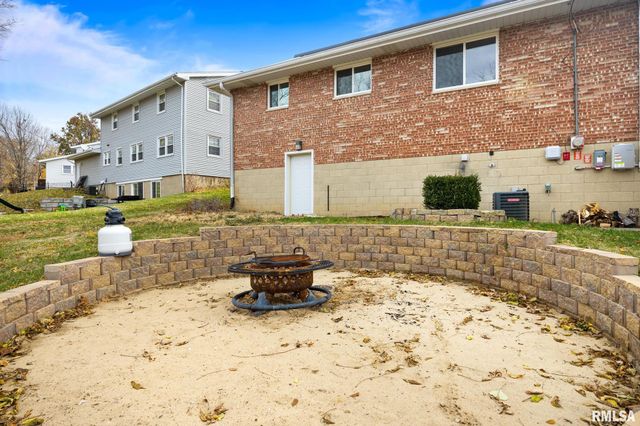 6311 RIVIERA Court, Peoria, IL 61614