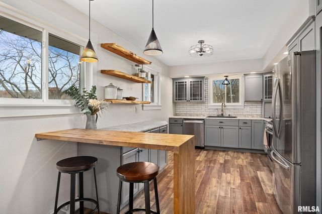 6311 RIVIERA Court, Peoria, IL 61614