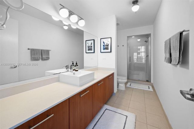 3301 NE 1st Ave H1802, Miami, FL 33137