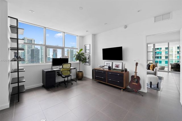 3301 NE 1st Ave H1802, Miami, FL 33137