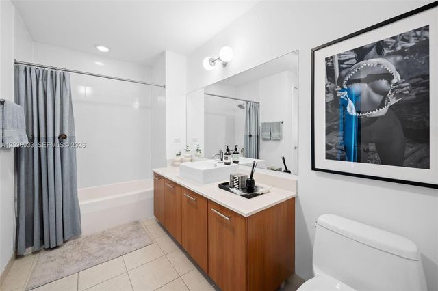 3301 NE 1st Ave H1802, Miami, FL 33137