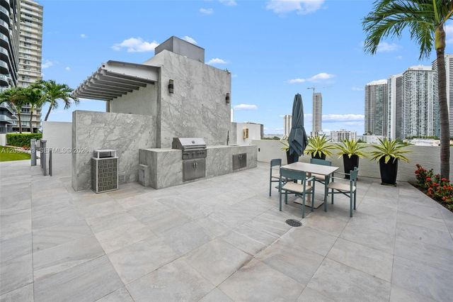 3301 NE 1st Ave H1802, Miami, FL 33137
