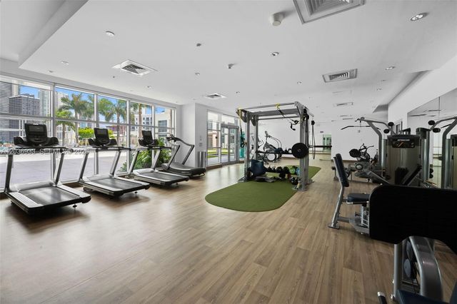 3301 NE 1st Ave H1802, Miami, FL 33137