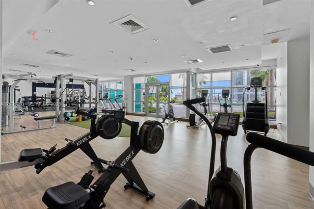 3301 NE 1st Ave H1802, Miami, FL 33137