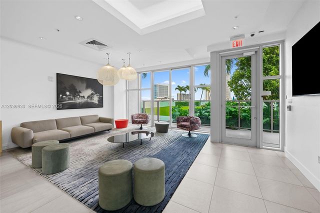 3301 NE 1st Ave H1802, Miami, FL 33137