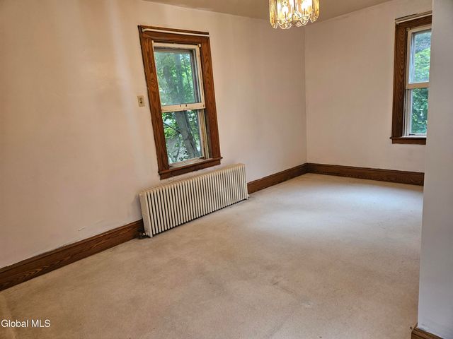 8 Schonowee Avenue, Scotia, NY 12302