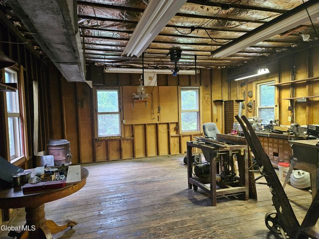 8 Schonowee Avenue, Scotia, NY 12302