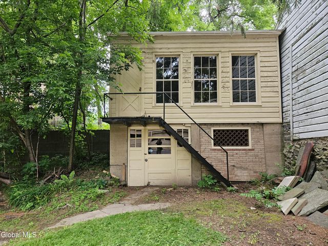 8 Schonowee Avenue, Scotia, NY 12302