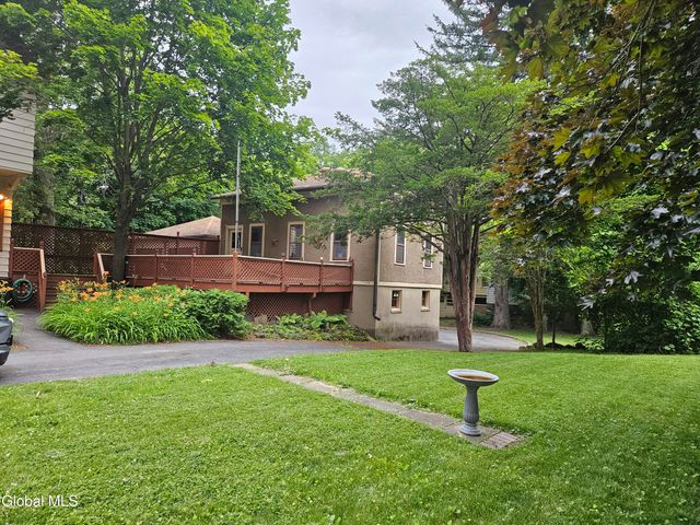 8 Schonowee Avenue, Scotia, NY 12302