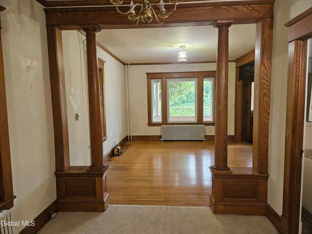 8 Schonowee Avenue, Scotia, NY 12302