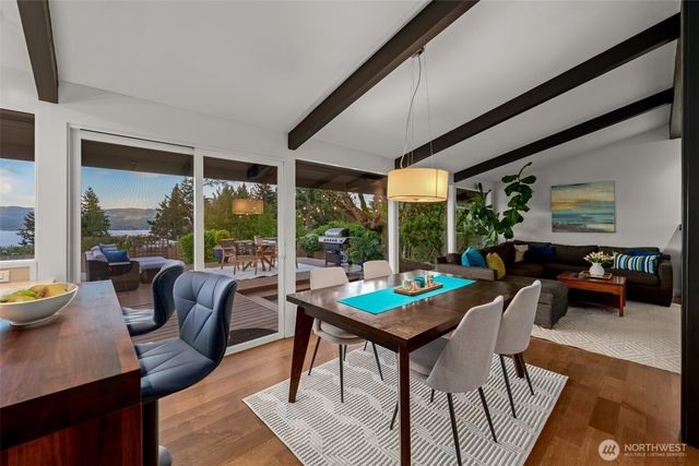 17825 NE 9th Street, Bellevue, WA 98008