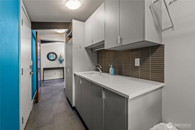 17825 NE 9th Street, Bellevue, WA 98008