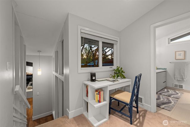 17825 NE 9th Street, Bellevue, WA 98008