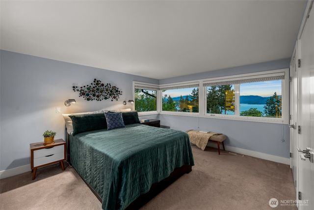 17825 NE 9th Street, Bellevue, WA 98008