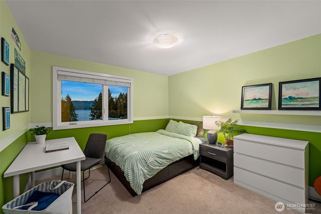 17825 NE 9th Street, Bellevue, WA 98008