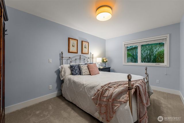 17825 NE 9th Street, Bellevue, WA 98008