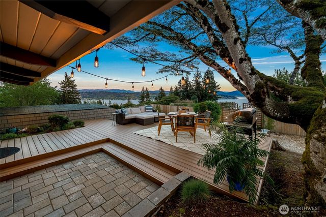 17825 NE 9th Street, Bellevue, WA 98008