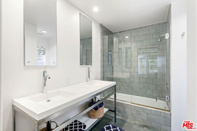 1341 Palisades Beach Road, Santa Monica, CA 90401