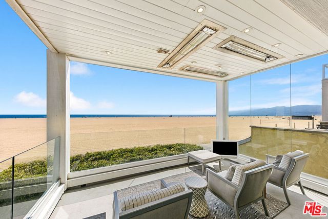 1341 Palisades Beach Road, Santa Monica, CA 90401