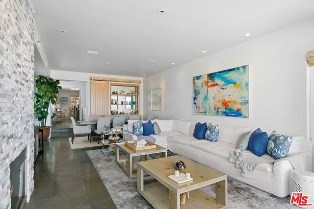 1341 Palisades Beach Road, Santa Monica, CA 90401