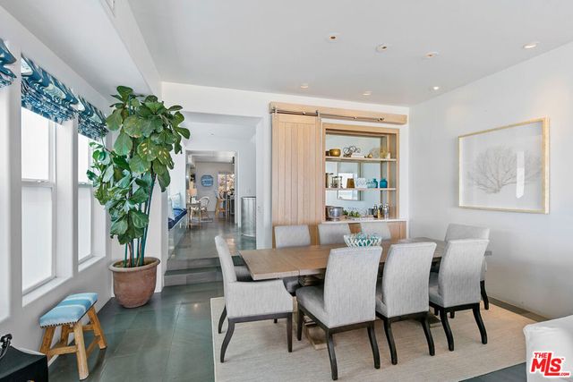 1341 Palisades Beach Road, Santa Monica, CA 90401