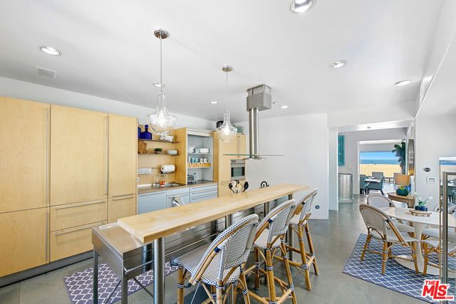 1341 Palisades Beach Road, Santa Monica, CA 90401