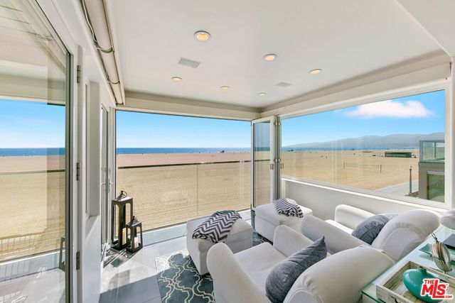 1341 Palisades Beach Road, Santa Monica, CA 90401
