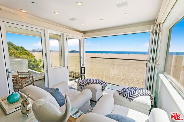 1341 Palisades Beach Road, Santa Monica, CA 90401
