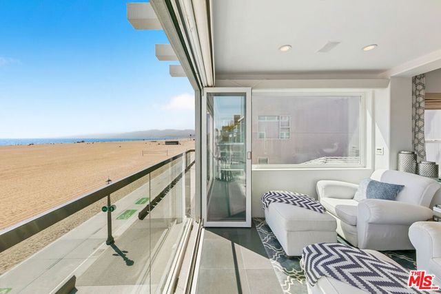 1341 Palisades Beach Road, Santa Monica, CA 90401