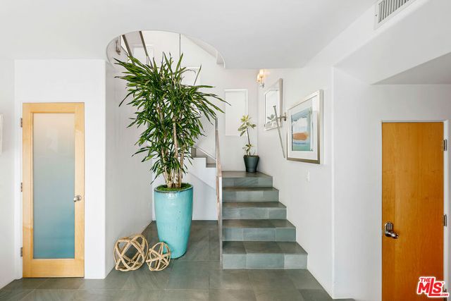 1341 Palisades Beach Road, Santa Monica, CA 90401