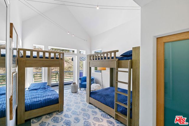 1341 Palisades Beach Road, Santa Monica, CA 90401