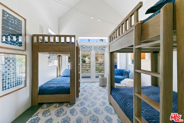 1341 Palisades Beach Road, Santa Monica, CA 90401