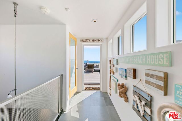 1341 Palisades Beach Road, Santa Monica, CA 90401