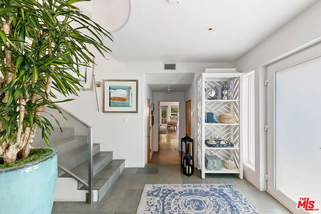 1341 Palisades Beach Road, Santa Monica, CA 90401