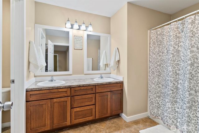 31619 26th Avenue E, Graham, WA 98338