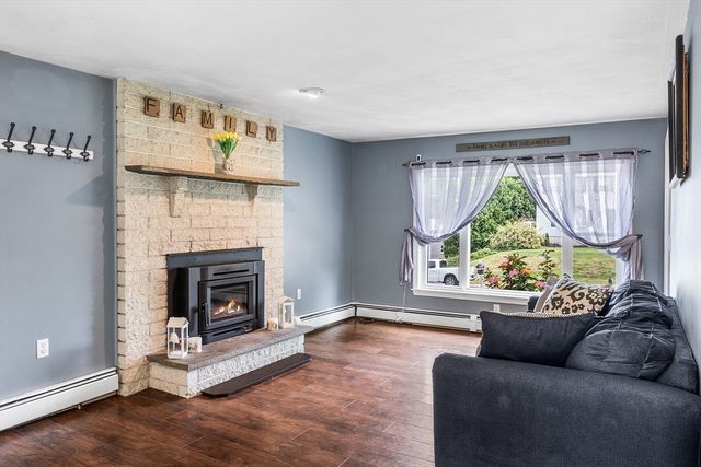 24 Lantern Ln, Milford, MA 01757