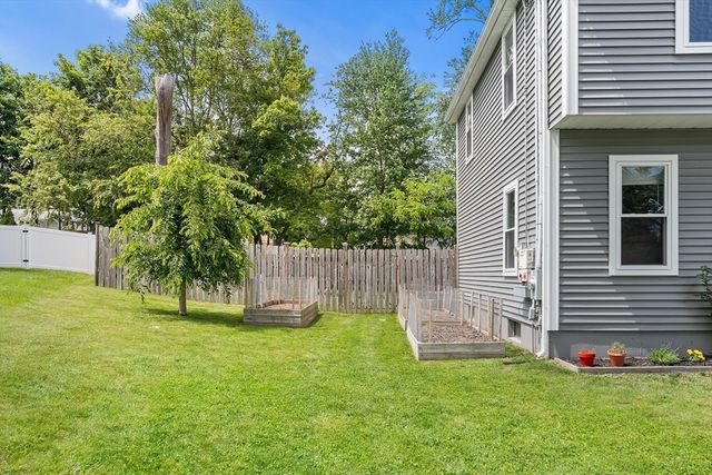 24 Lantern Ln, Milford, MA 01757