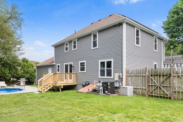 24 Lantern Ln, Milford, MA 01757