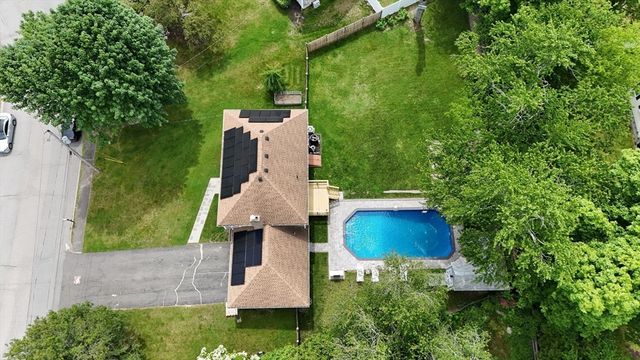 24 Lantern Ln, Milford, MA 01757
