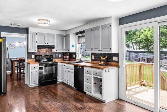 24 Lantern Ln, Milford, MA 01757