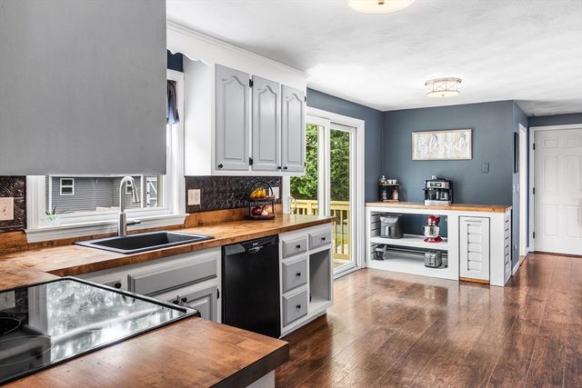 24 Lantern Ln, Milford, MA 01757