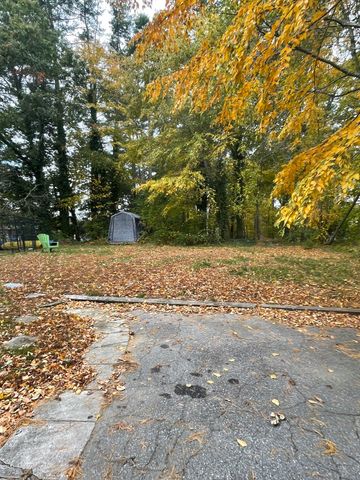 86 Scadding, Taunton, MA 02780
