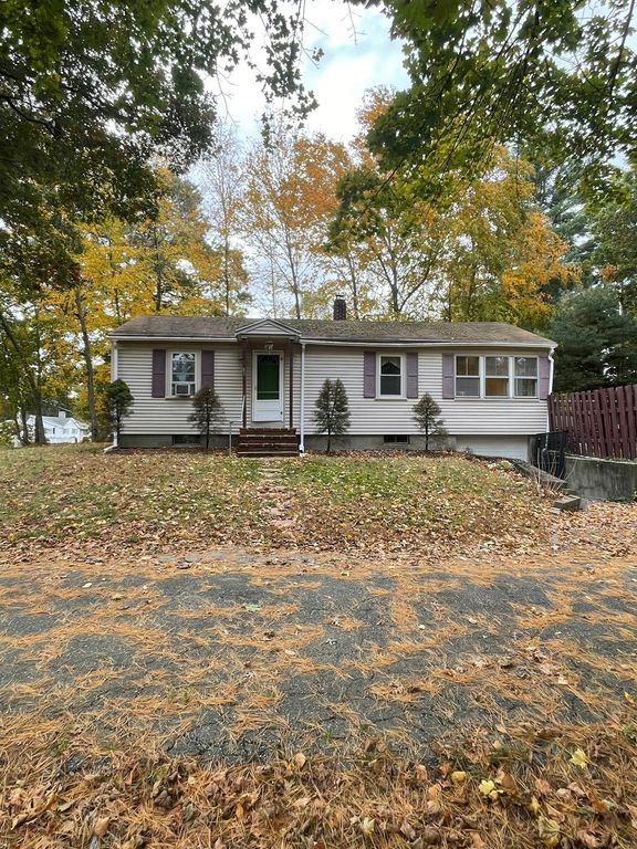 86 Scadding, Taunton, MA 02780