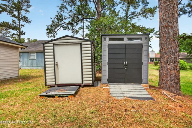 8849 VICTORIA LANDING Drive W, Jacksonville, FL 32208