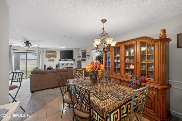 8849 VICTORIA LANDING Drive W, Jacksonville, FL 32208