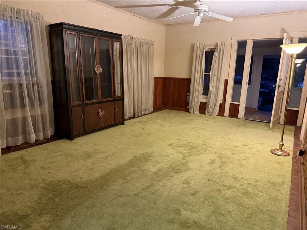 351 E Hickpochee Ave/SR 80 + S Oak Street, LABELLE, FL 33935 — exterior